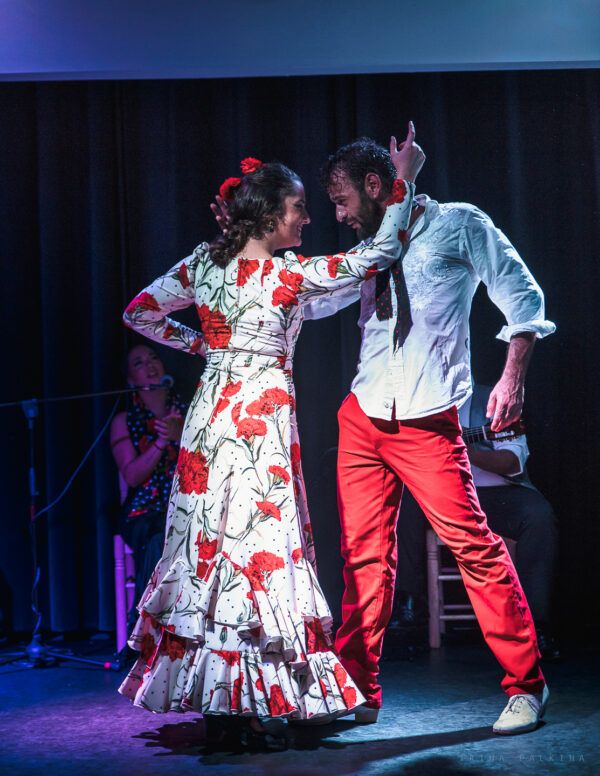 ALT: Tablao Flamenco Orillas de Triana