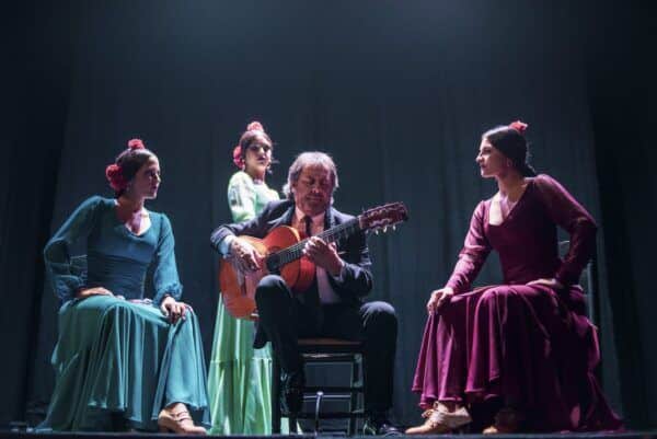 Teatro Flamenco Sevilla - Guitarra Antonio