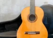 tocar guitarra flamenca marrón