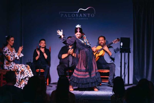 Baile Flamenco en PALOSANTO TABLAO FLAMENCO